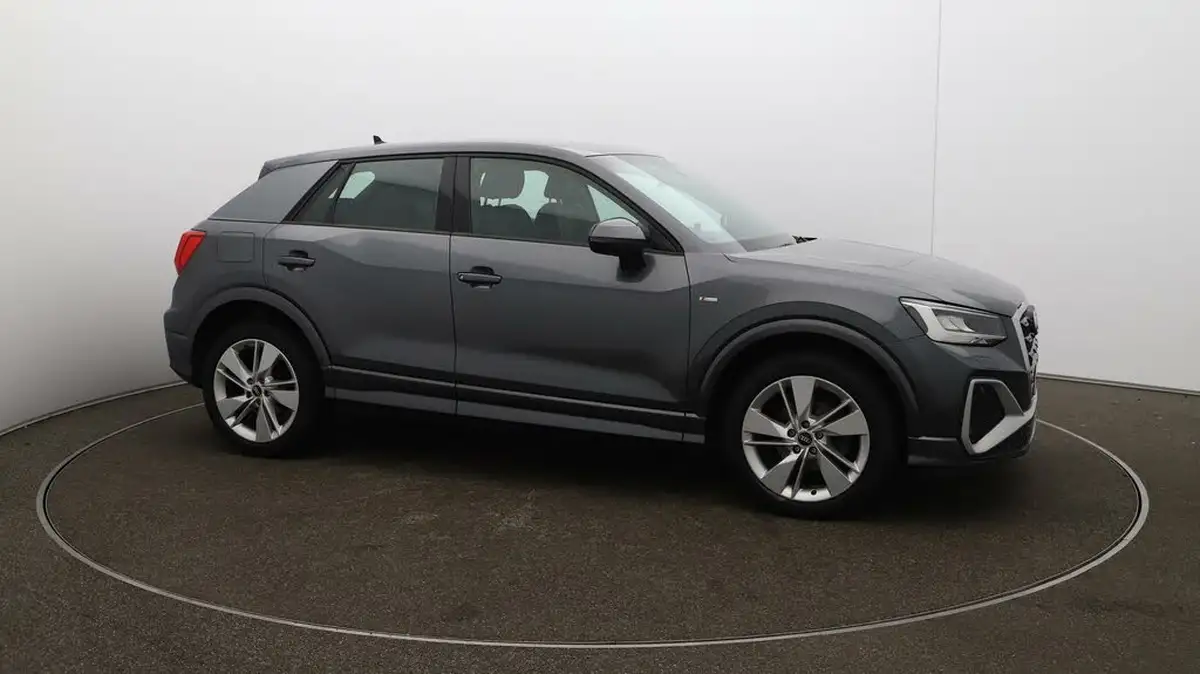 2021-audi-q2-15-35-tfsi-s-line-big-36