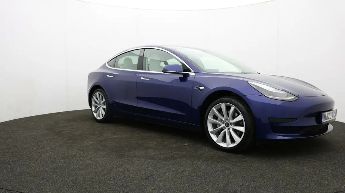 2020-tesla-model-3-e-standard-plus-big-39