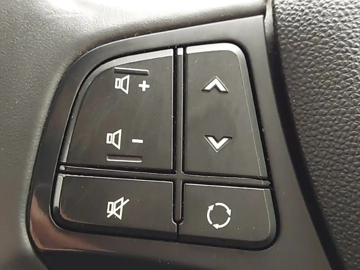 2019-hyundai-i10-10-premium-67ps-big-17