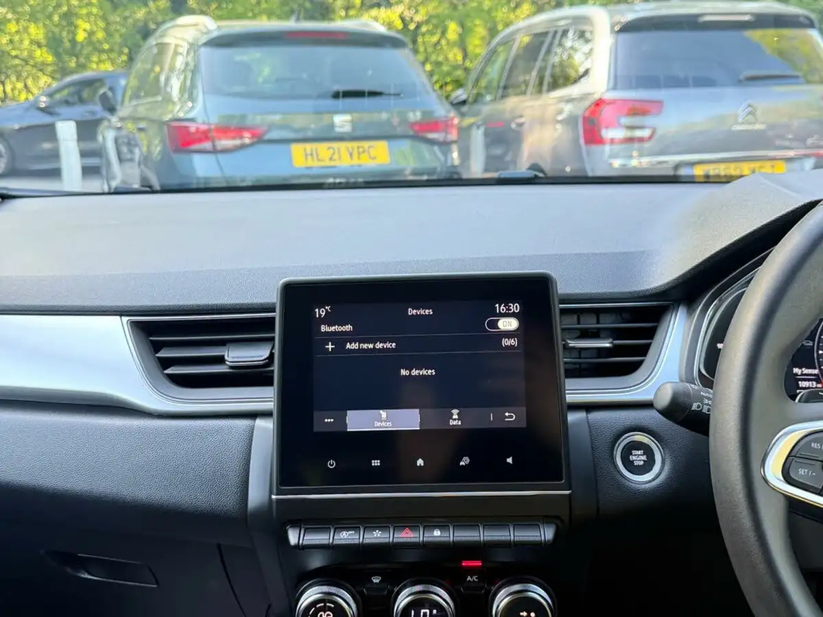2021-renault-captur-13-tce-s-edition-140ps-edc-auto-big-21