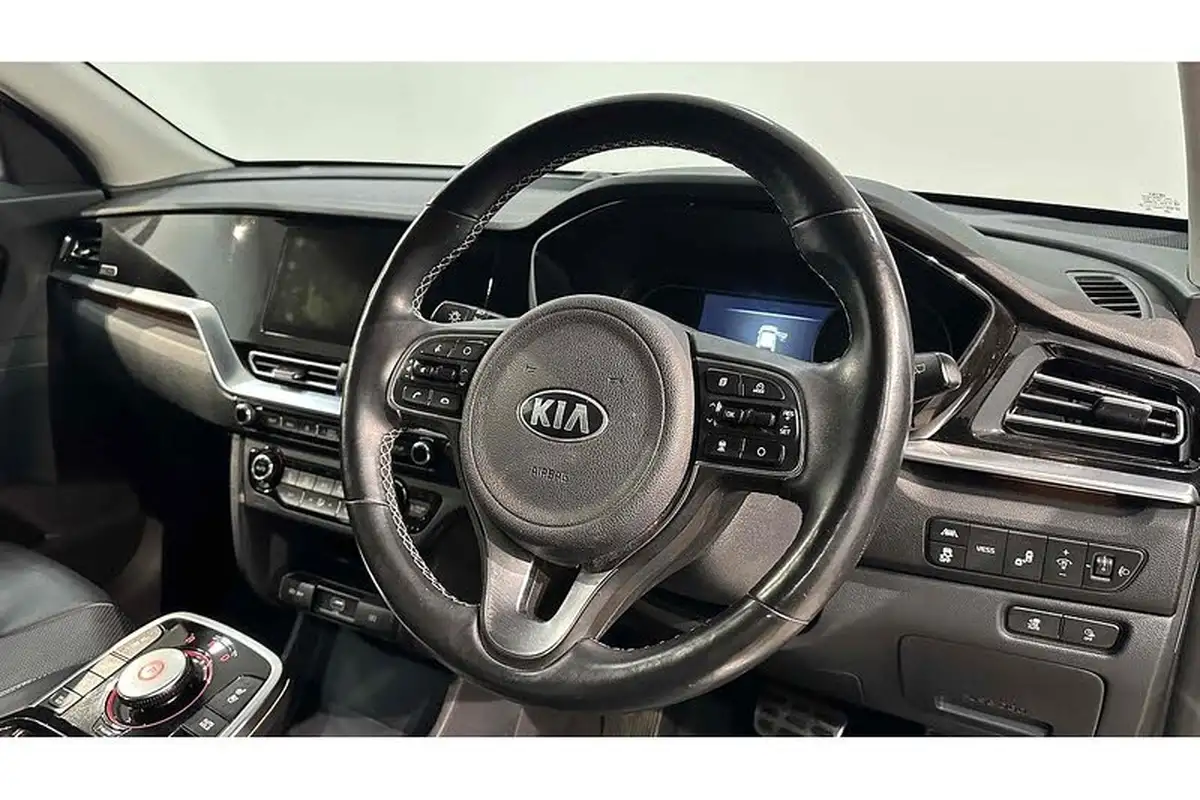2021-kia-e-niro-ev-4-big-25