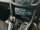 2015-ford-focus-10-zetec-100ps-estate-small-27