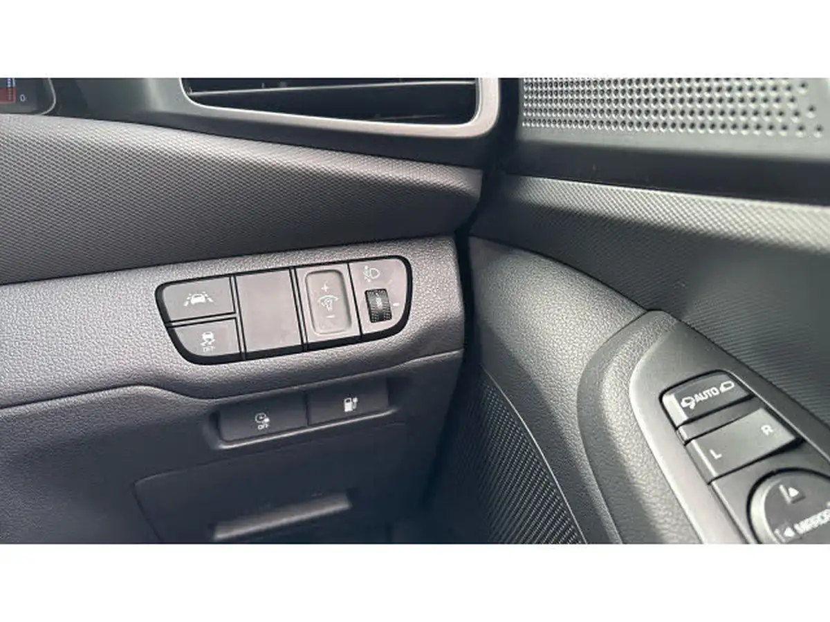 2022-hyundai-ioniq-e-premium-electric-big-23