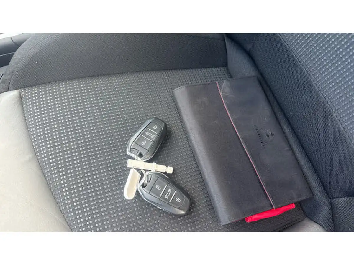 2018-citroen-c4-spacetourer-12-puretech-flair-big-18