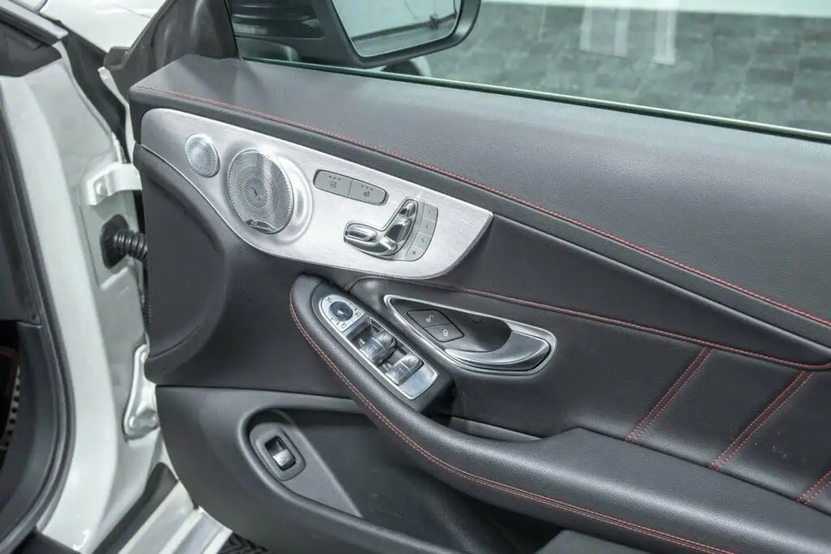 2018-mercedes-benz-c-class-30-c43-amg-367ps-premium-plusss-cabriolet-2d-big-4