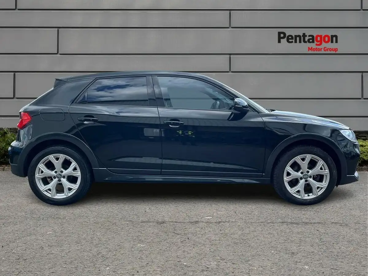 2020-audi-a1-15-35-tfsi-citycarver-s-tronic-big-10