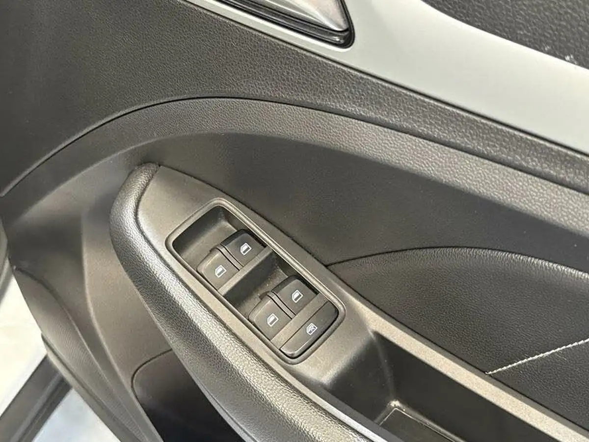 2019-mg-zs-suv-10t-gdi-exclusive-109bhp-big-13