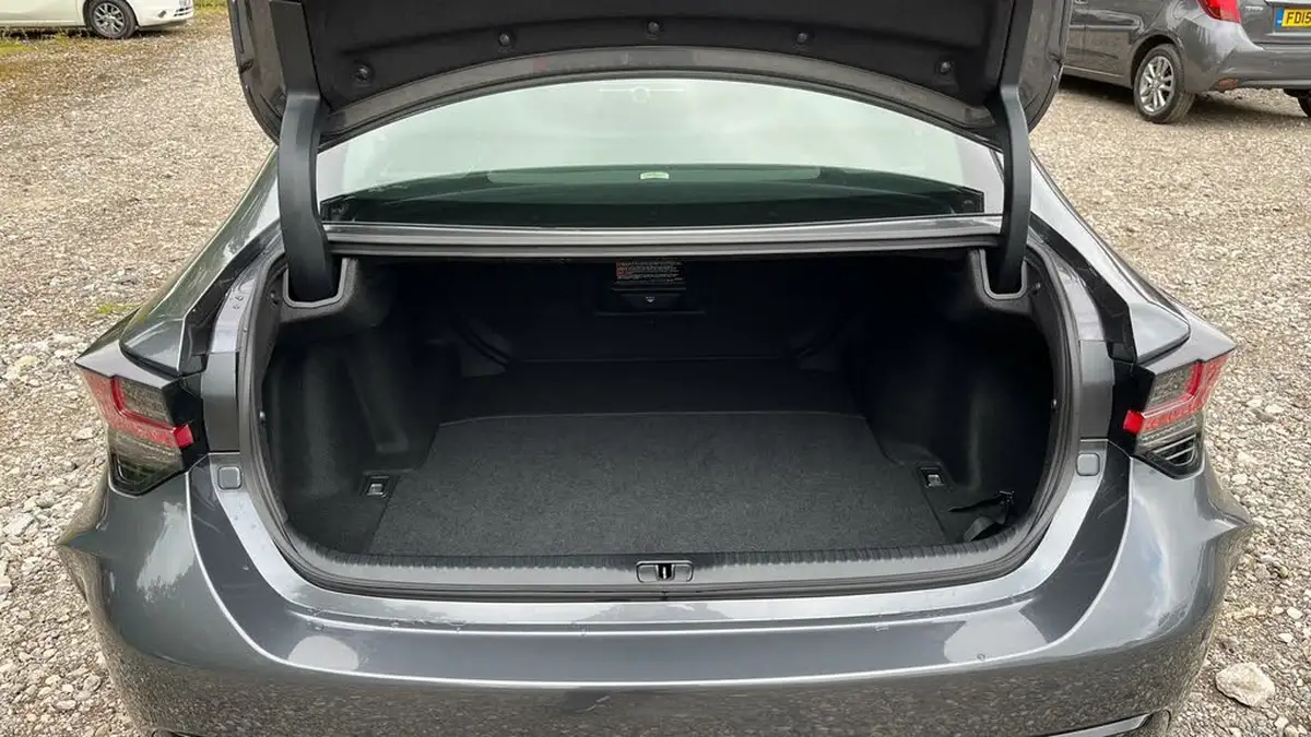 2021-lexus-rc-f-50-f-sunroof-big-13