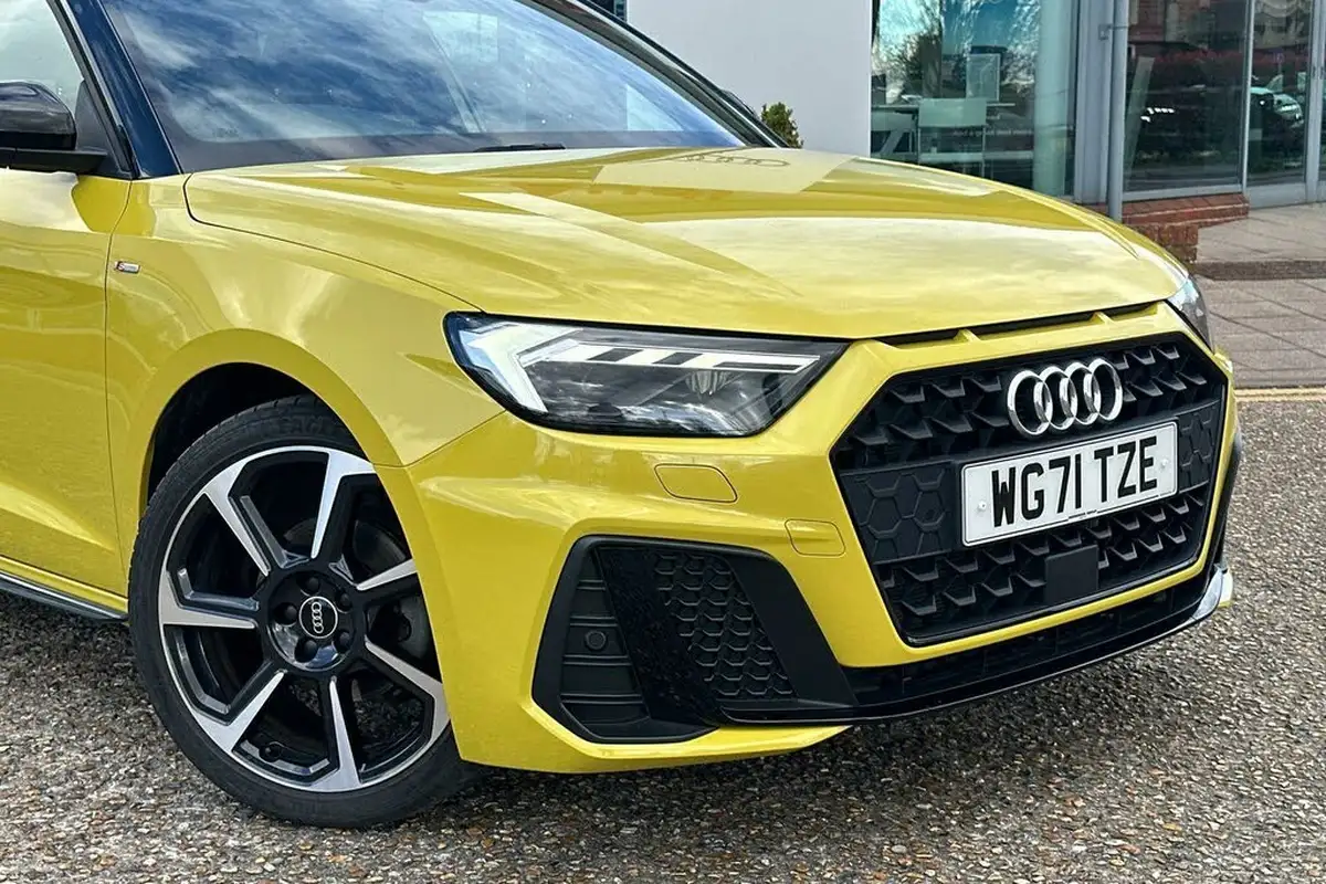 2022-audi-a1-15-35-tfsi-black-edition-big-15