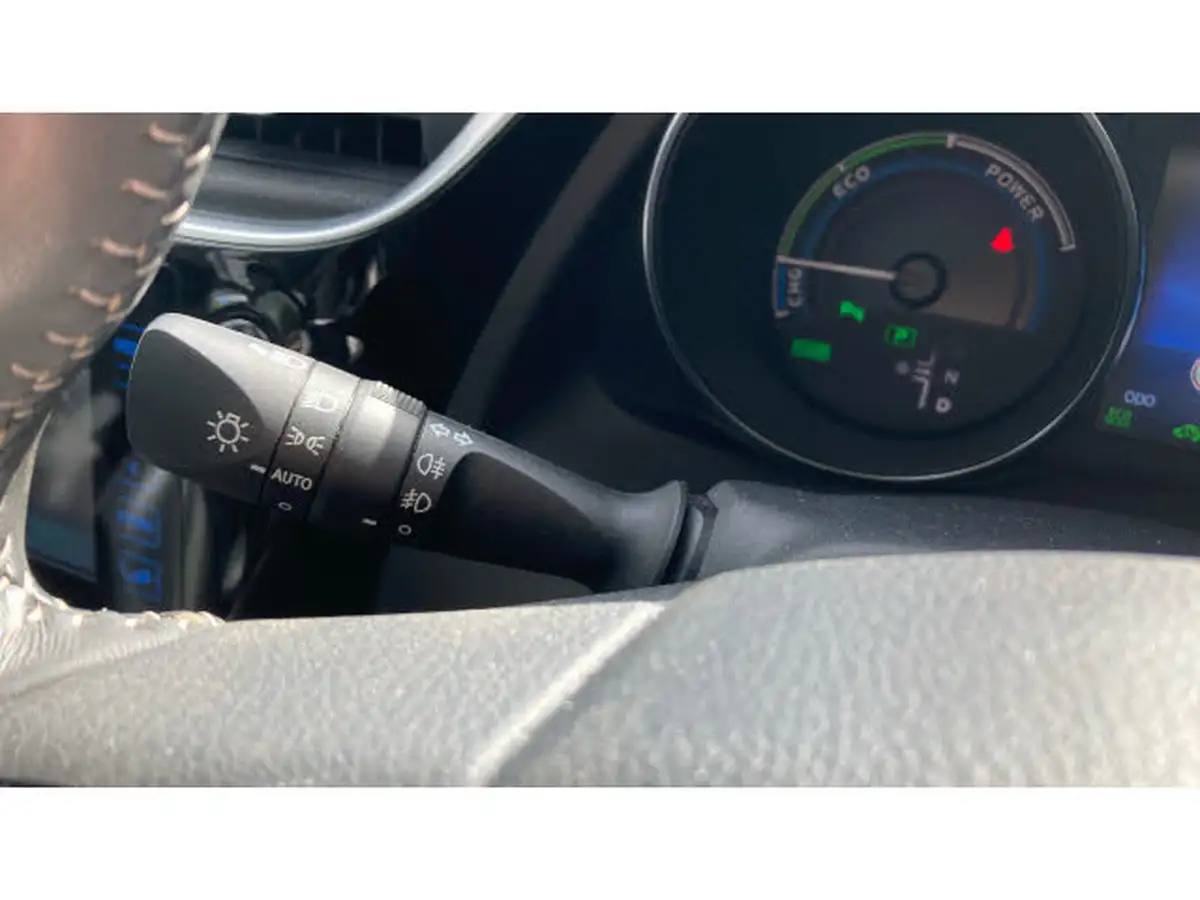 2018-toyota-auris-18-vvt-i-hsd-excel-hatchback-big-24