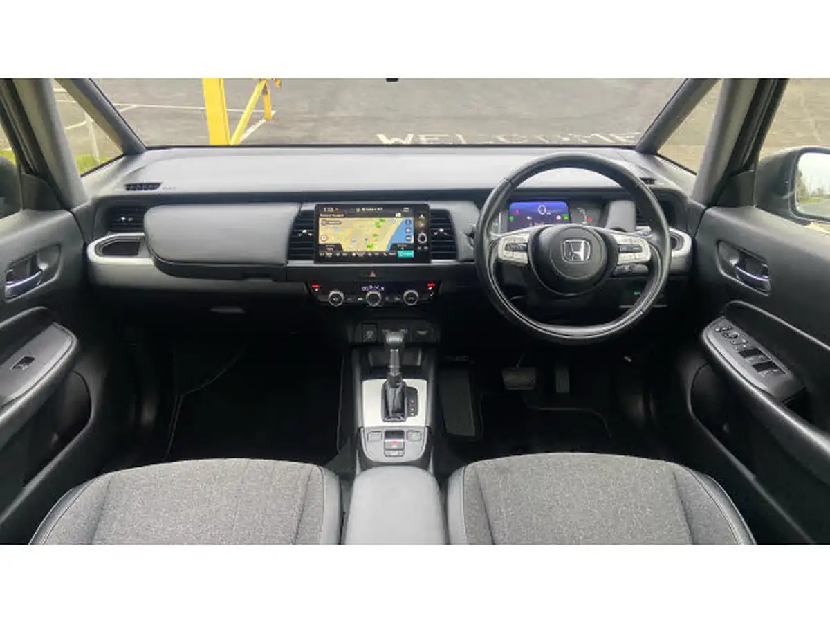 2021-honda-jazz-15-i-mmd-ex-107ps-big-3