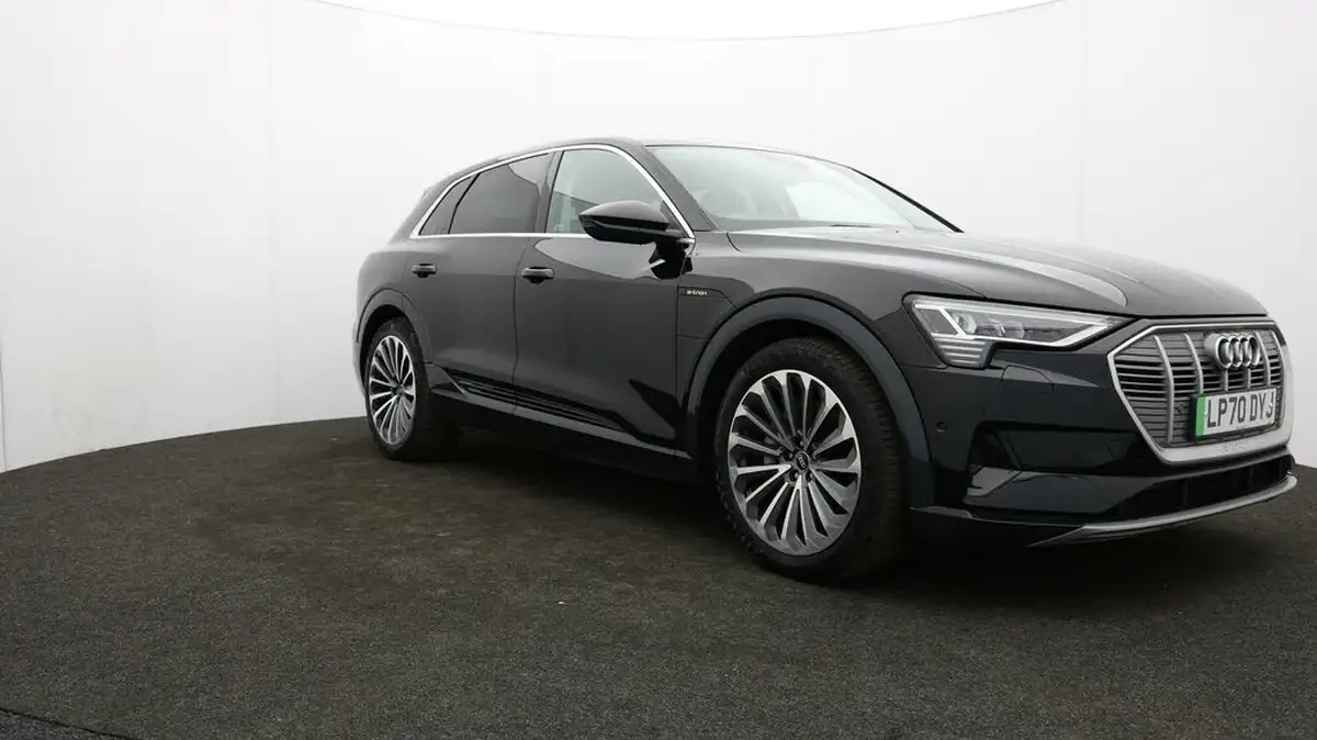 2021-audi-e-tron-50e-sport-station-wagon-big-39