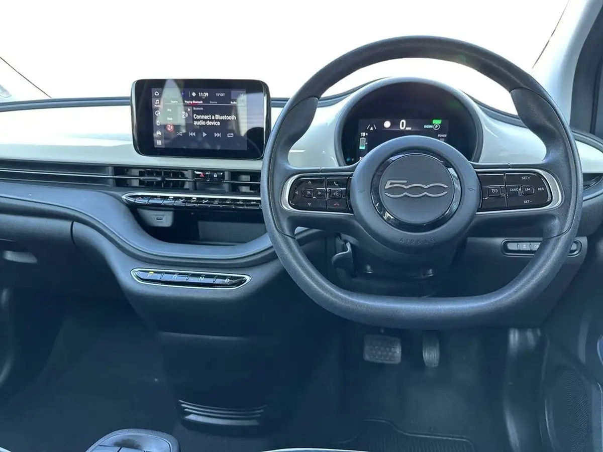 2021-fiat-500-e-passion-big-15