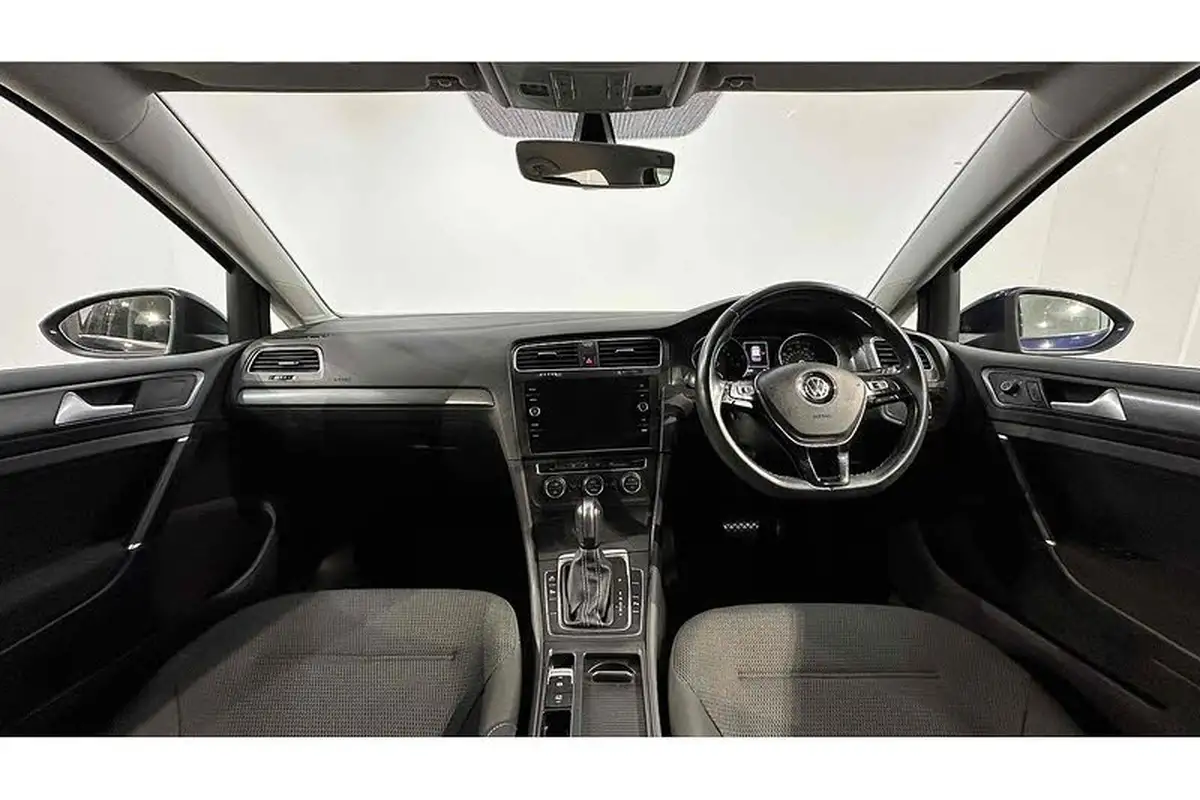 2019-volkswagen-golf-e-e-golf-big-1
