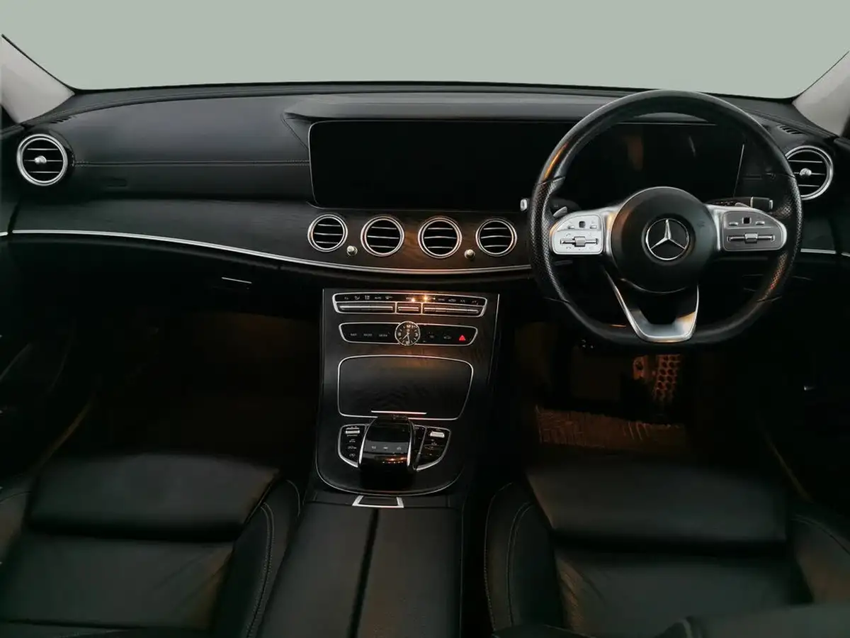 2019-mercedes-benz-e-class-20d-e220d-amg-line-edition-saloon-4d-big-8
