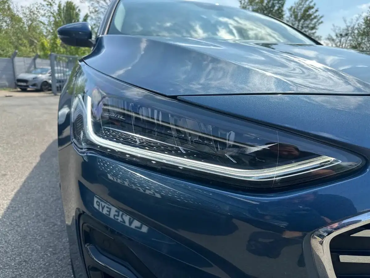 2022-ford-focus-10t-titanium-125ps-hybrid-mhev-hatchback-powershift-big-31