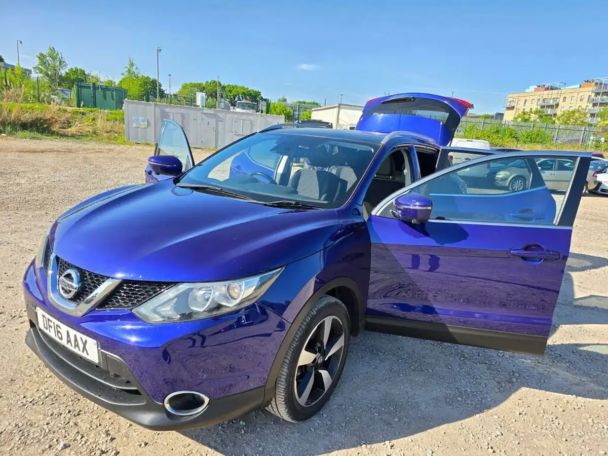 2016-nissan-qashqai-12-dig-t-n-connecta-xtronic-cvt-big-10