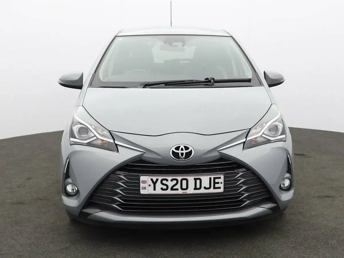 2020-toyota-yaris-15-vvt-i-y20-111bhp-1496cc-big-1