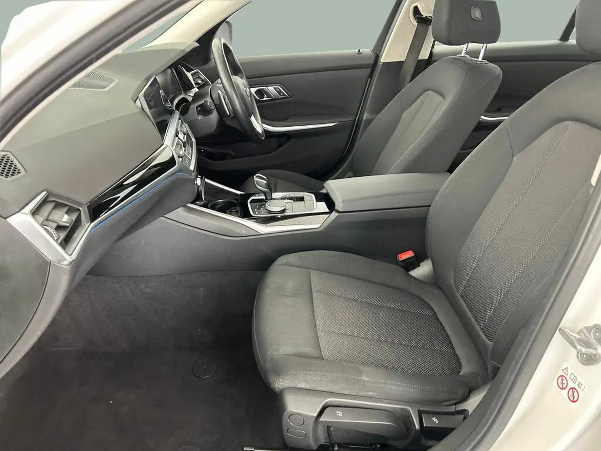 2021-bmw-3-series-20-330e-se-pro-saloon-4d-big-22