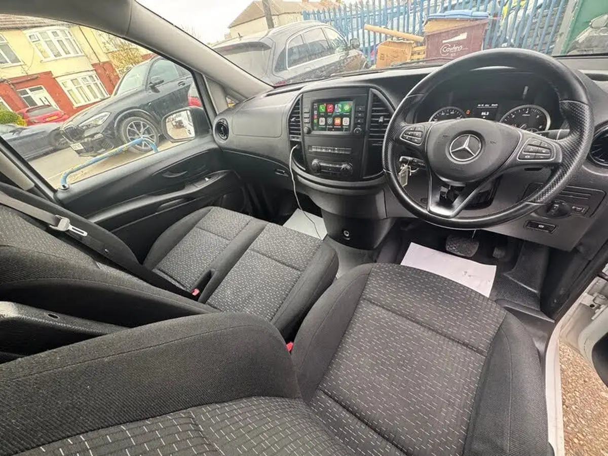 2021-mercedes-benz-vito-20cdi-114-progressive-l2-134bhpeu6dt-panel-1749cc-9g-tronic-big-48