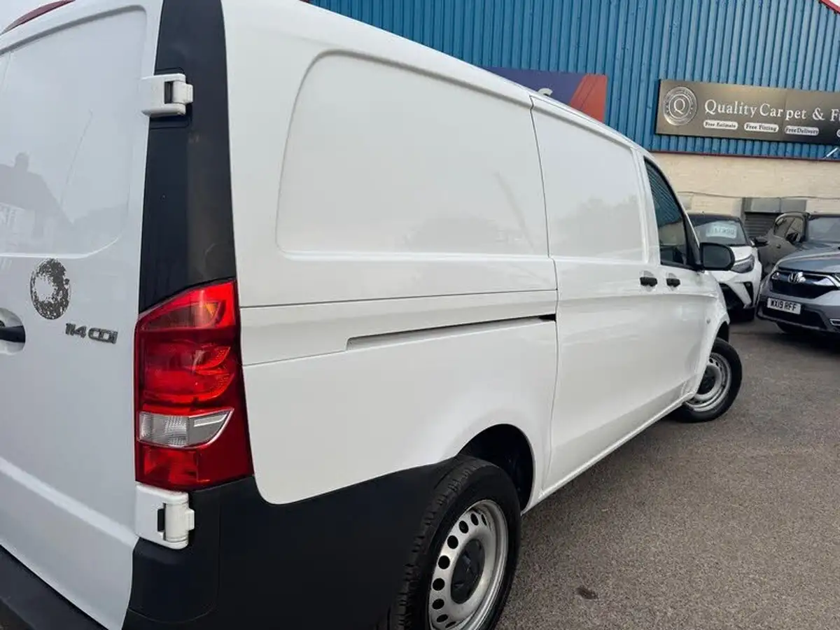 2021-mercedes-benz-vito-20cdi-114-progressive-l2-134bhpeu6dt-panel-1749cc-9g-tronic-big-24