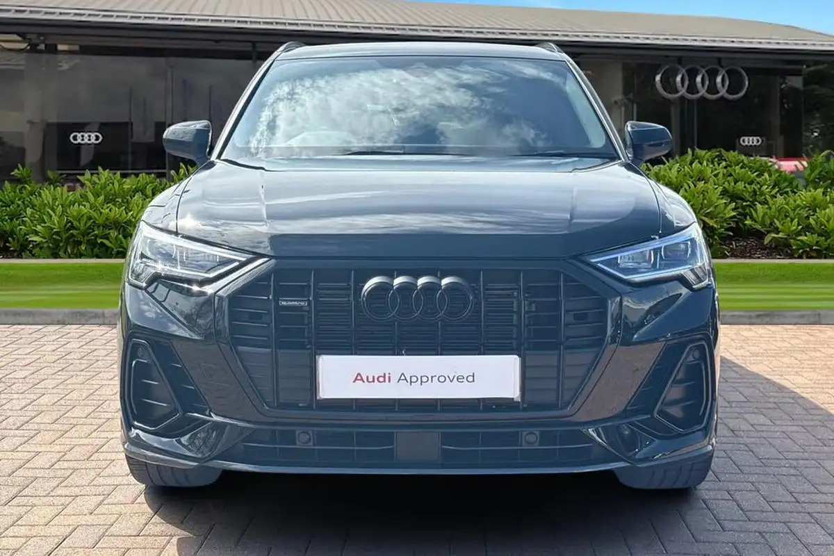 2024-audi-q3-20-40-tfsi-black-edition-station-wagon-big-5