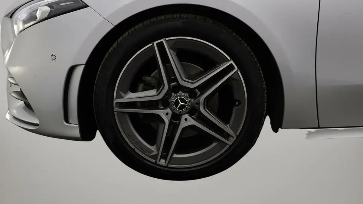 2020-mercedes-benz-a-class-13-a200-amg-line-premium-hatchback-5d-7g-dct-big-17