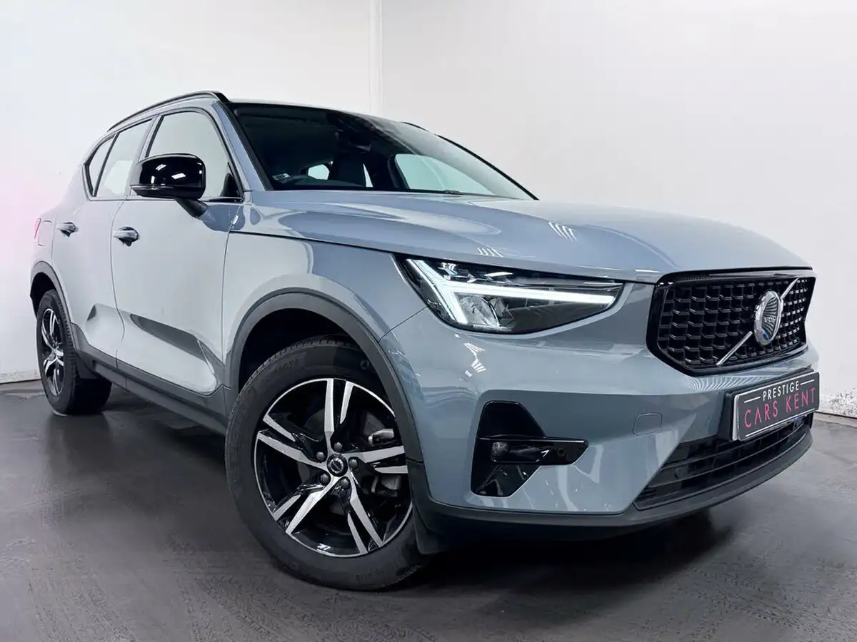2023-volvo-xc40-20-b3-plus-big-16