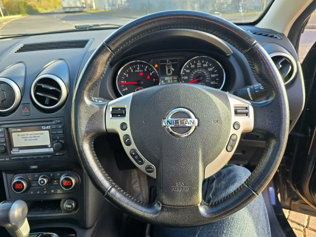 2013-nissan-qashqai2-20-360-4wd-cvt-big-36