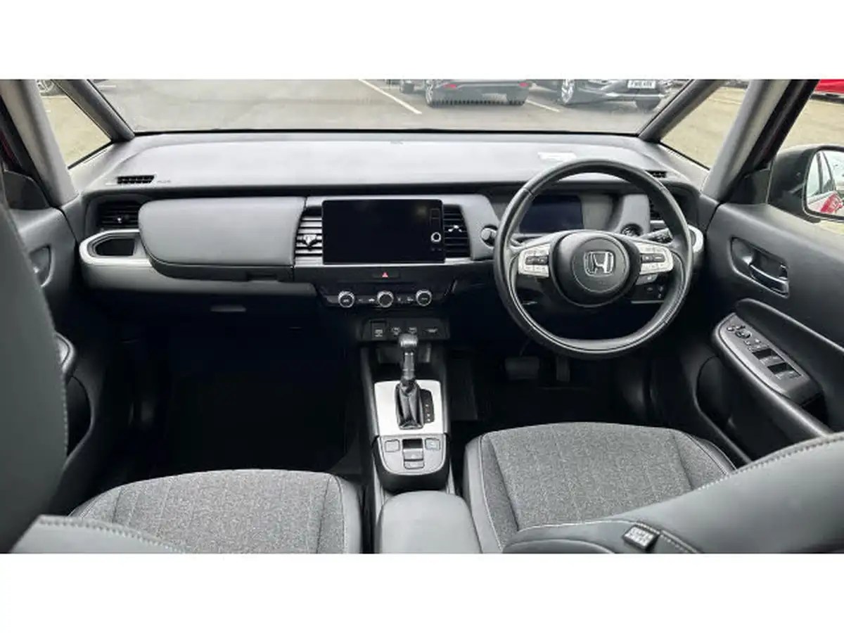 2021-honda-jazz-15-i-mmd-ex-107ps-big-3