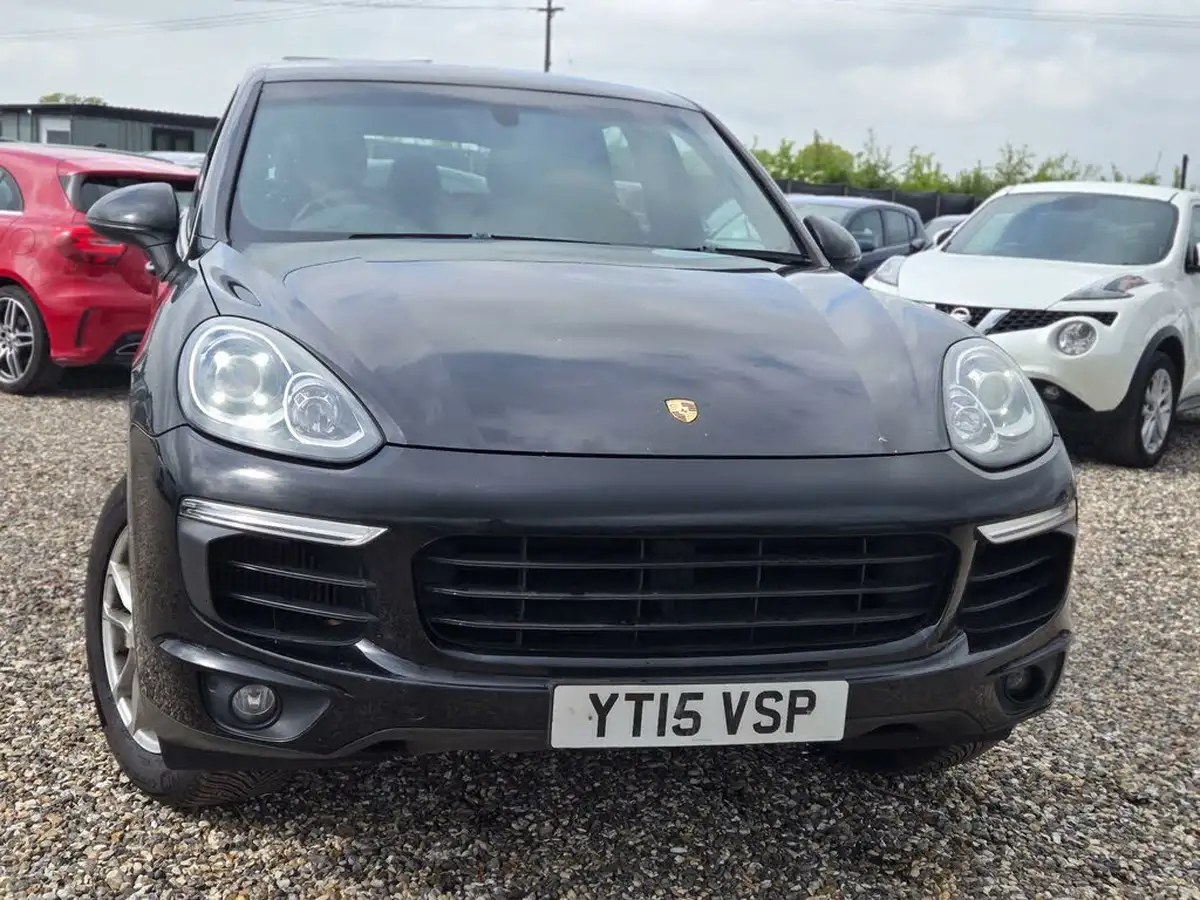 2015-porsche-cayenne-30td-big-0