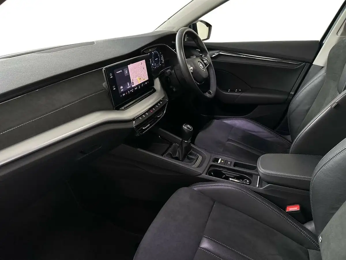 2022-skoda-octavia-15-tsi-se-l-hatchback-big-10