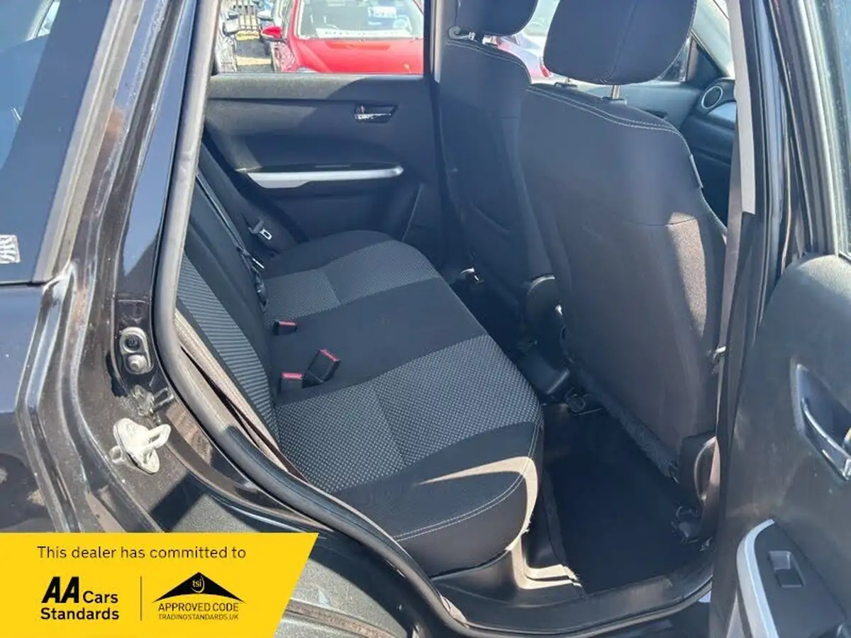 2017-suzuki-vitara-16-sz4-big-16