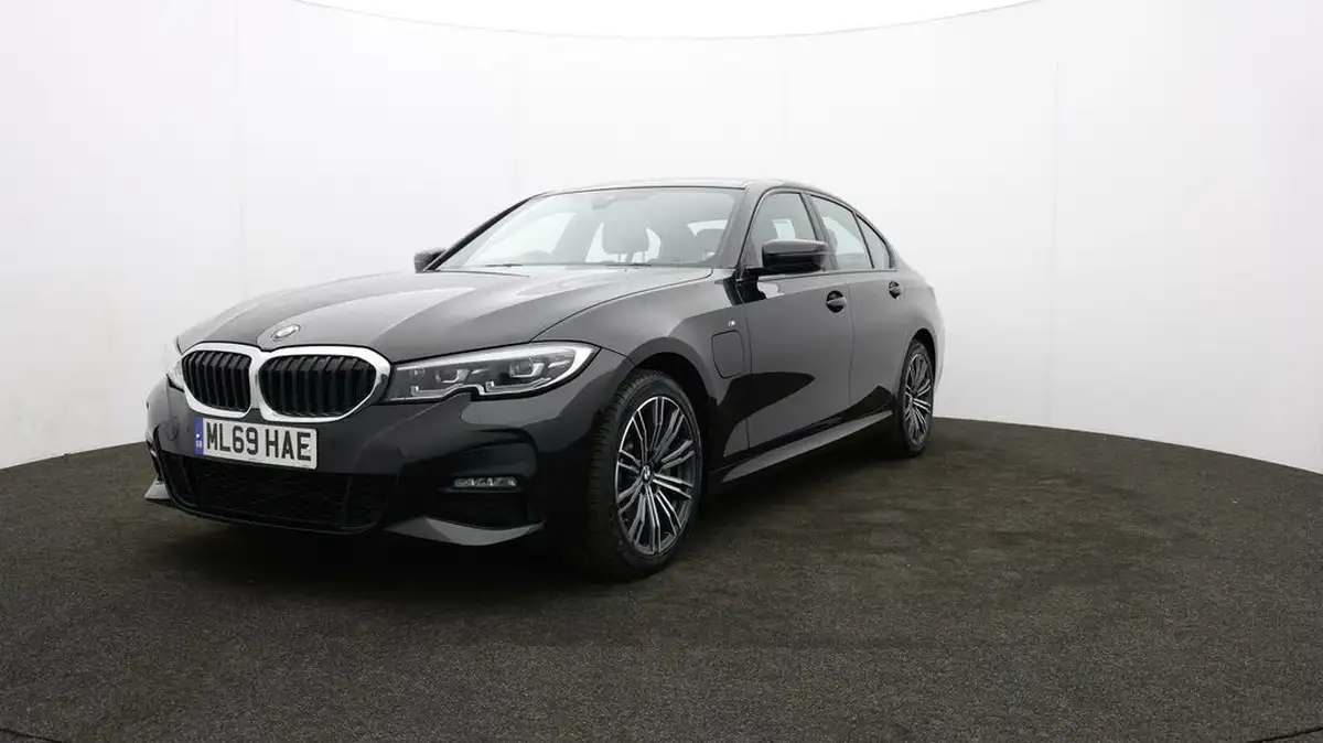 2019-bmw-3-series-20-330e-m-sport-plus-pack-big-49