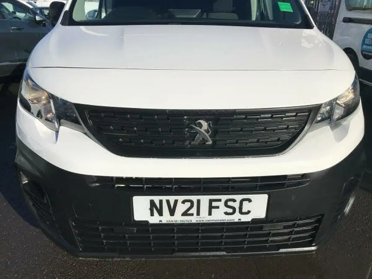 2021-peugeot-partner-15-bluehdi-1000-professional-100ps-eu6dt-panel-big-28