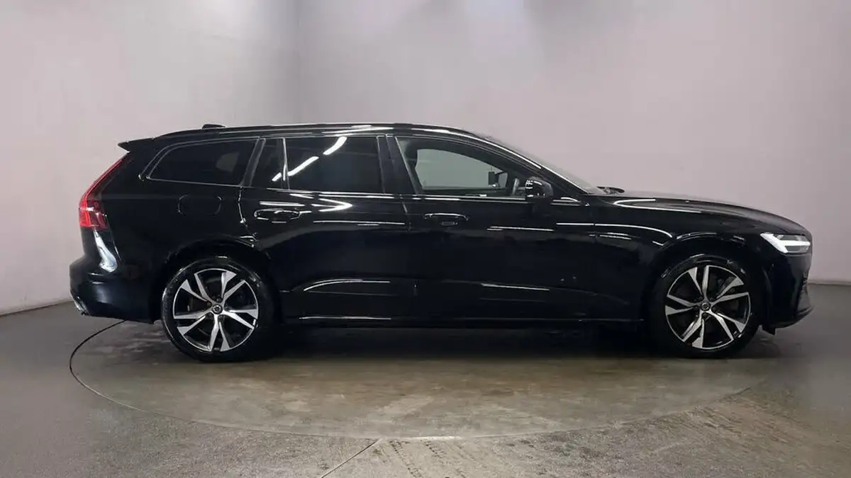 2021-volvo-v60-20-t6-r-design-350bhp-plug-in-hybrid-big-8