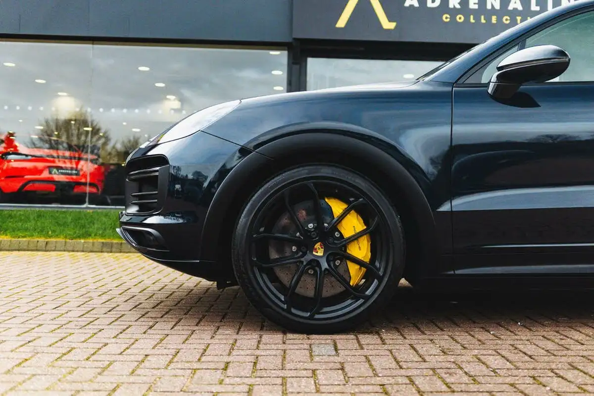 2019-porsche-cayenne-40-v8-turbo-coupe-big-21