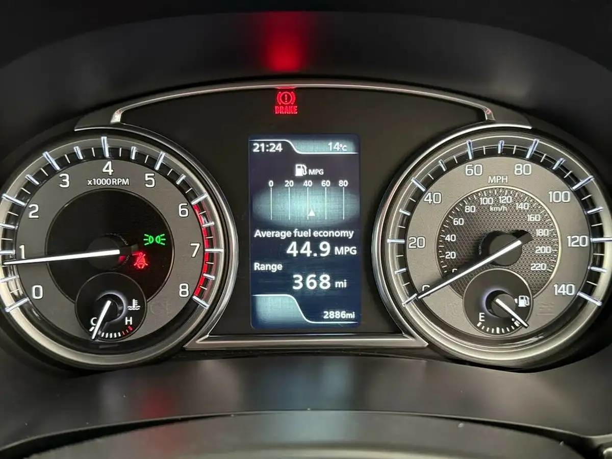 2023-suzuki-vitara-14-boosterjet-sz-t-big-10