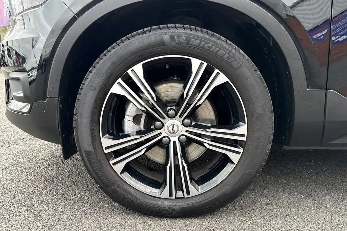 2020-volvo-xc40-20-t4-inscription-pro-big-11