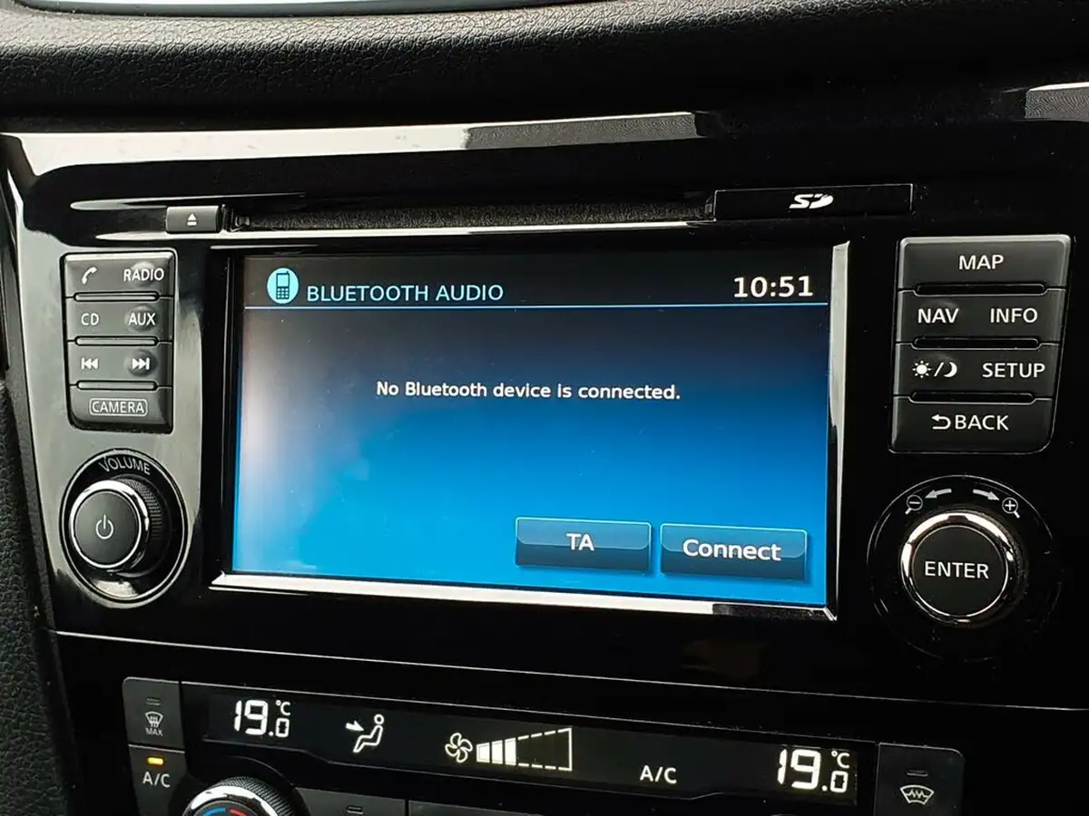 2018-nissan-qashqai-12-dig-t-n-connecta-big-24