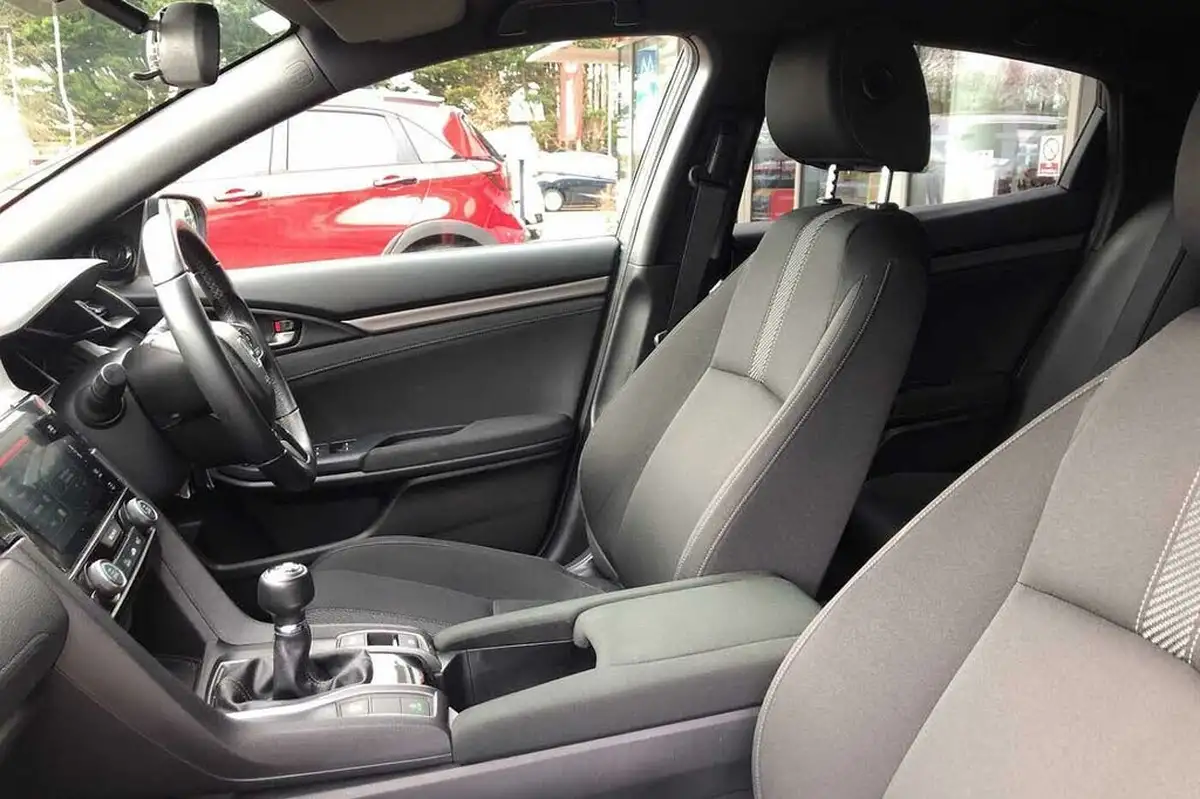 2019-honda-civic-10-vtec-turbo-sr-hatchback-5d-big-1