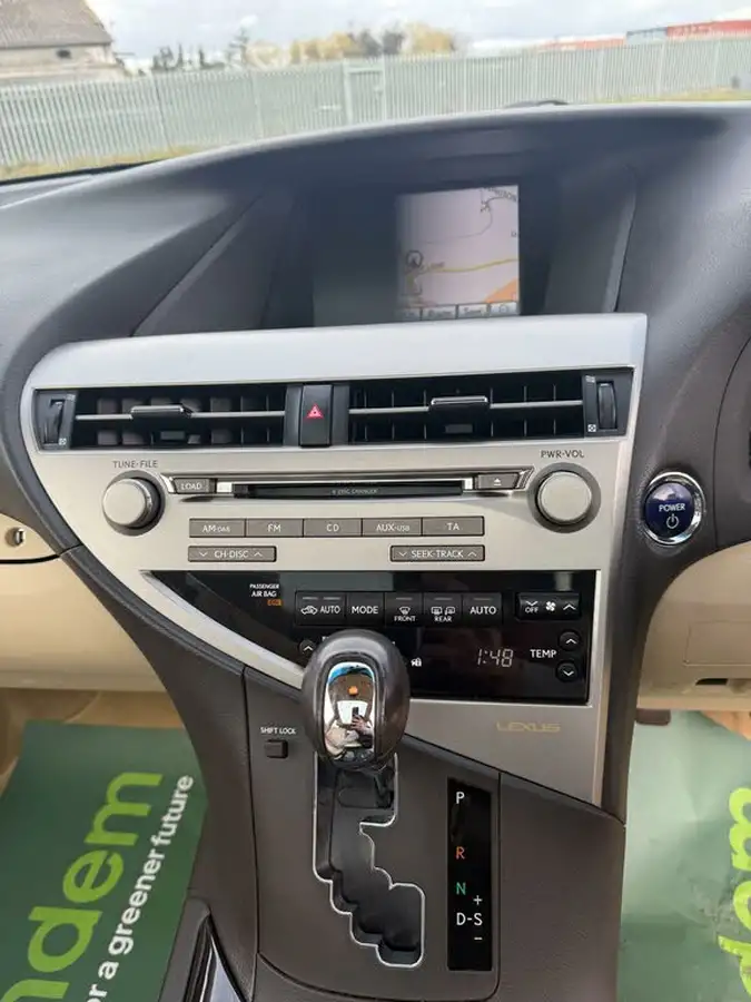 2012-lexus-rx-450h-35-advance-pan-big-10