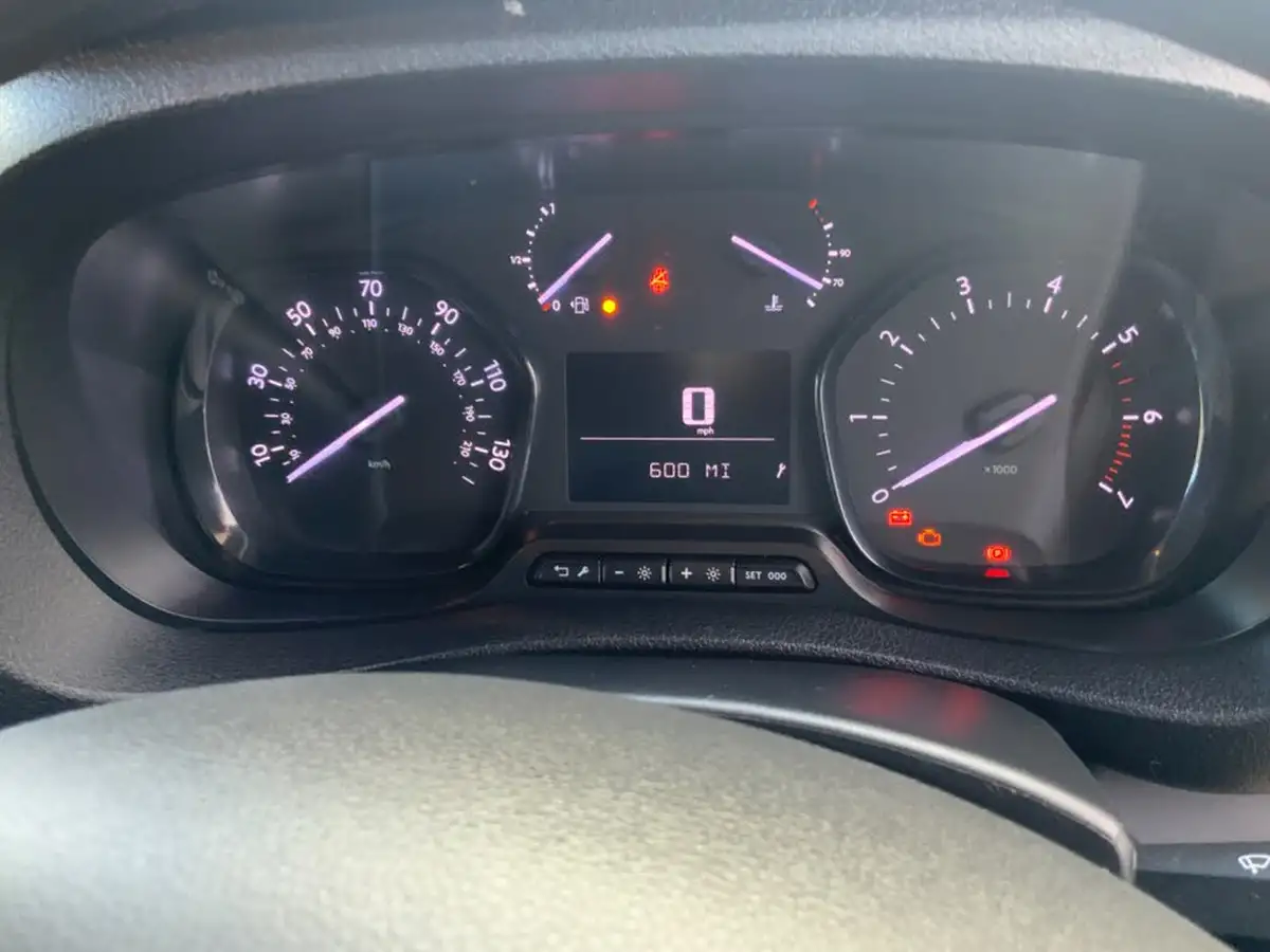 2022-vauxhall-vivaro-20td-3100-l2h1-sportive-big-17
