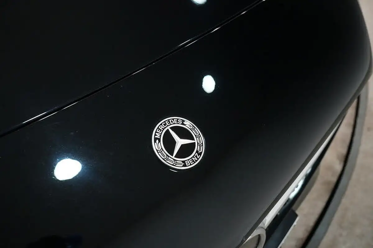 2020-mercedes-benz-a-class-13-a250e-amg-line-premium-hatchback-5d-big-19