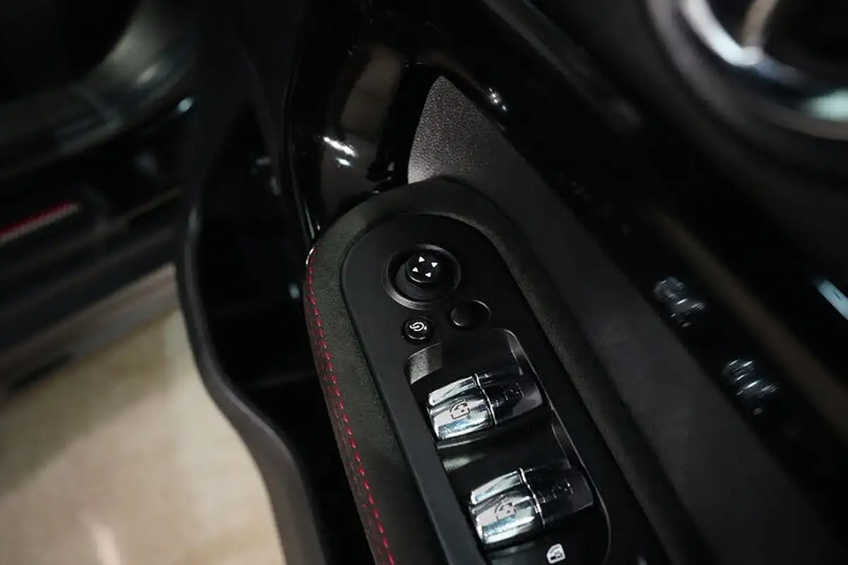 2020-mini-countryman-20-john-cooper-works-big-33