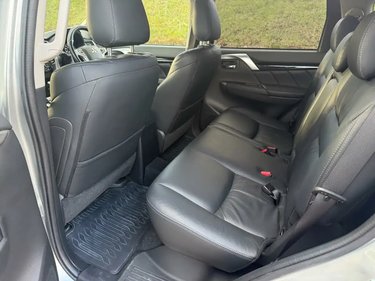 2021-mitsubishi-shogun-sport-24di-d-3-big-19