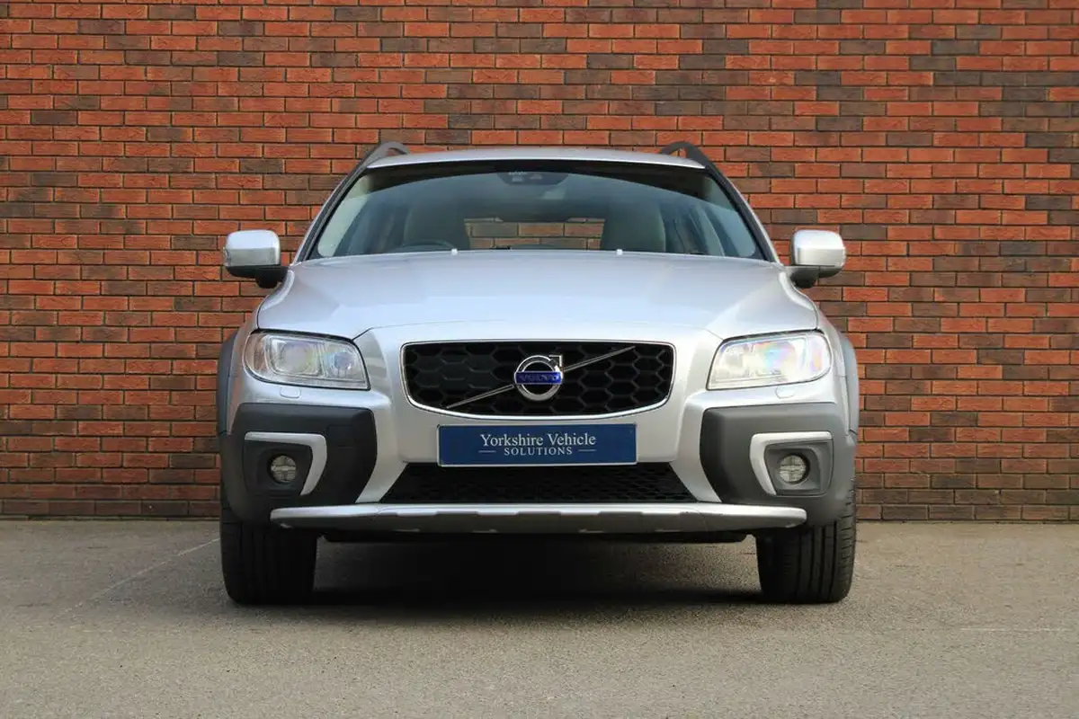 2014-volvo-xc70-24td-se-lux-d5-215bhp-geartronic-big-35