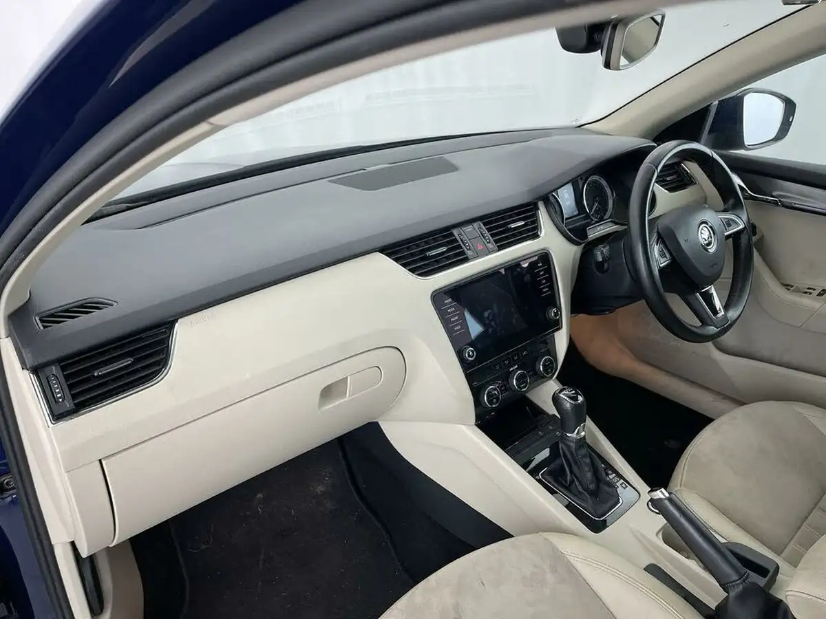2017-skoda-octavia-14-tsi-se-l-hatchback-dsg-big-30
