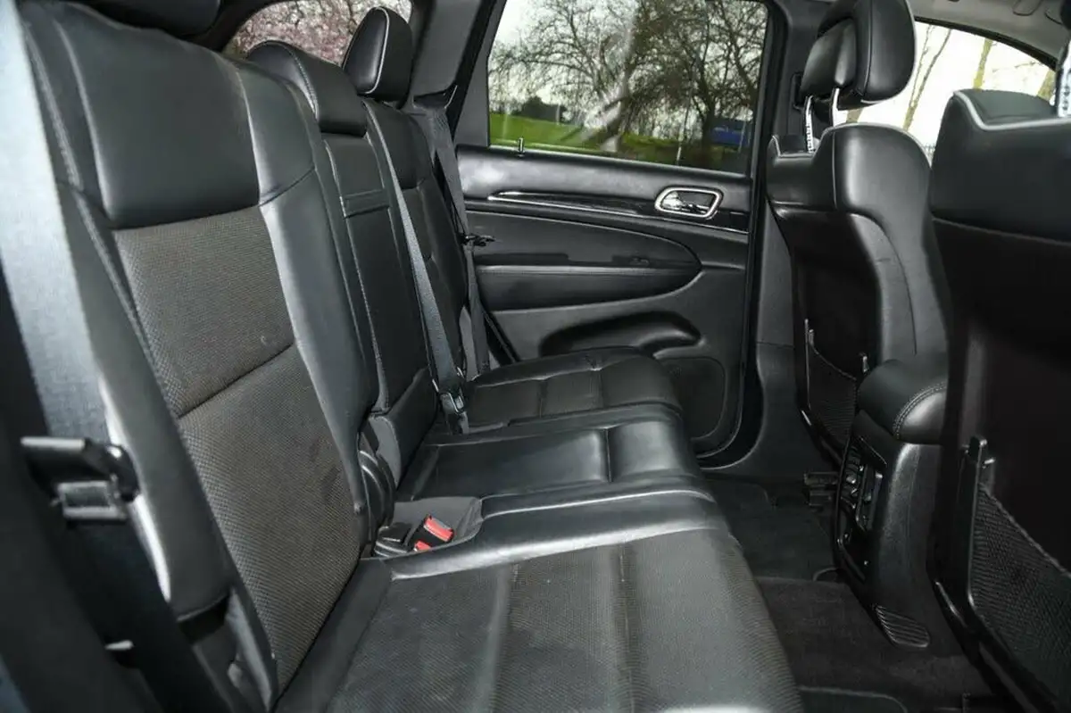2012-jeep-grand-cherokee-30crd-overland-v6-auto-big-20