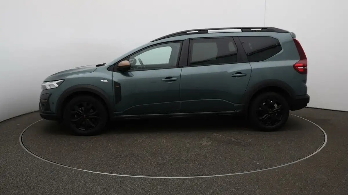 2023-dacia-jogger-10-tce-extreme-big-4